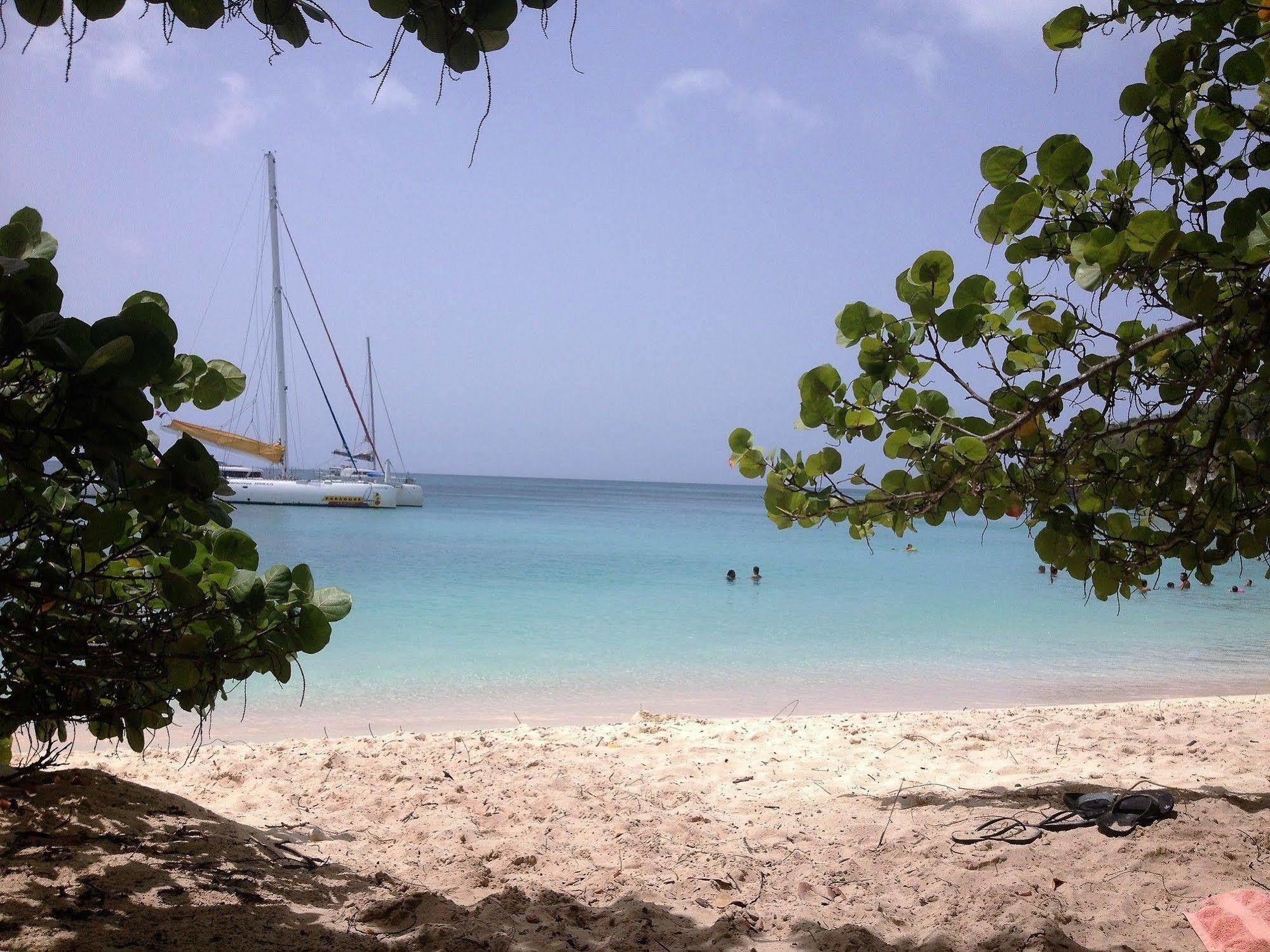 Ti.Maanga Vue Mer Pieds Dans L'Eau แซงต์-ฟรองซัวส์ ภายนอก รูปภาพ