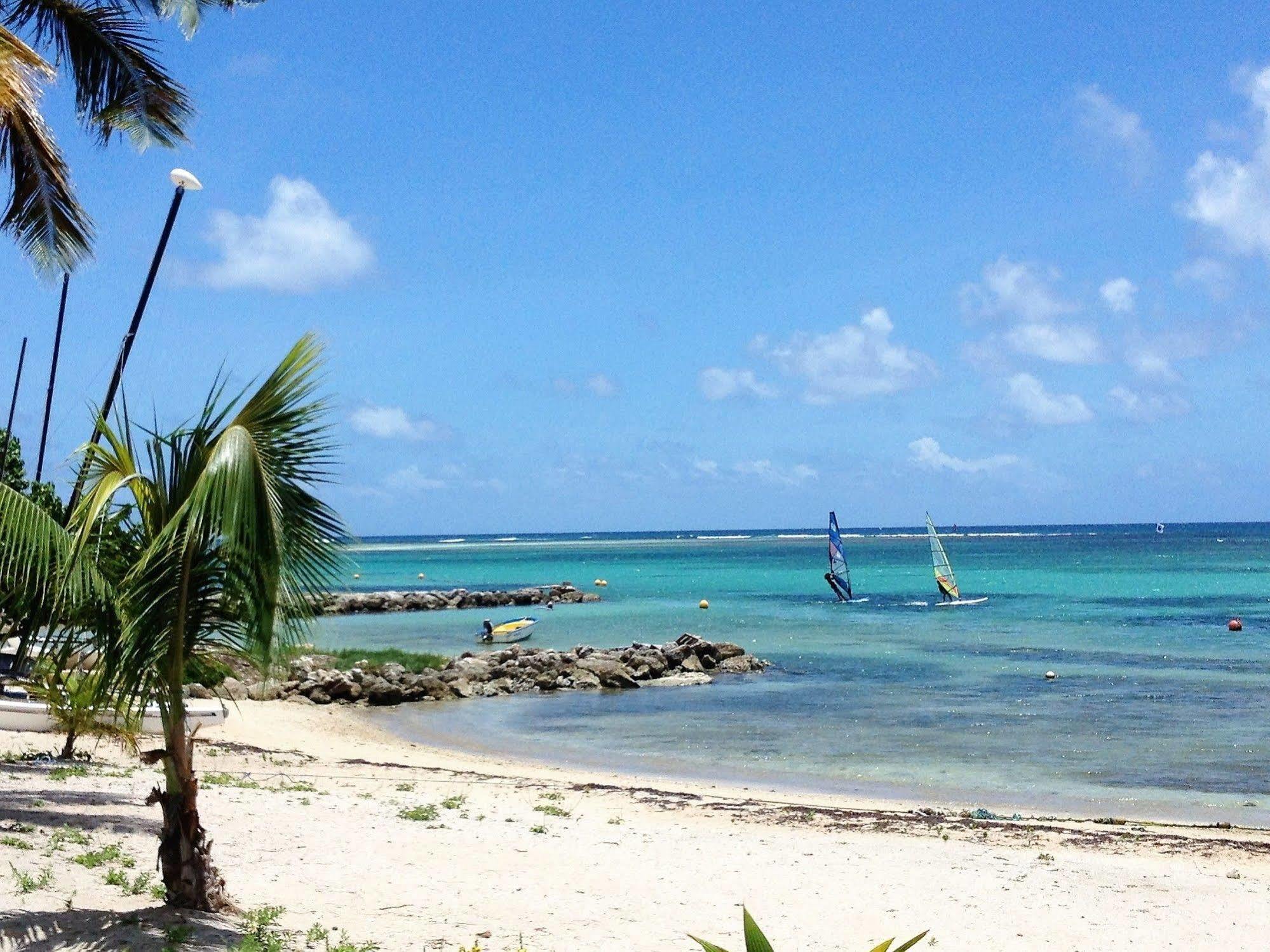 Ti.Maanga Vue Mer Pieds Dans L'Eau แซงต์-ฟรองซัวส์ ภายนอก รูปภาพ